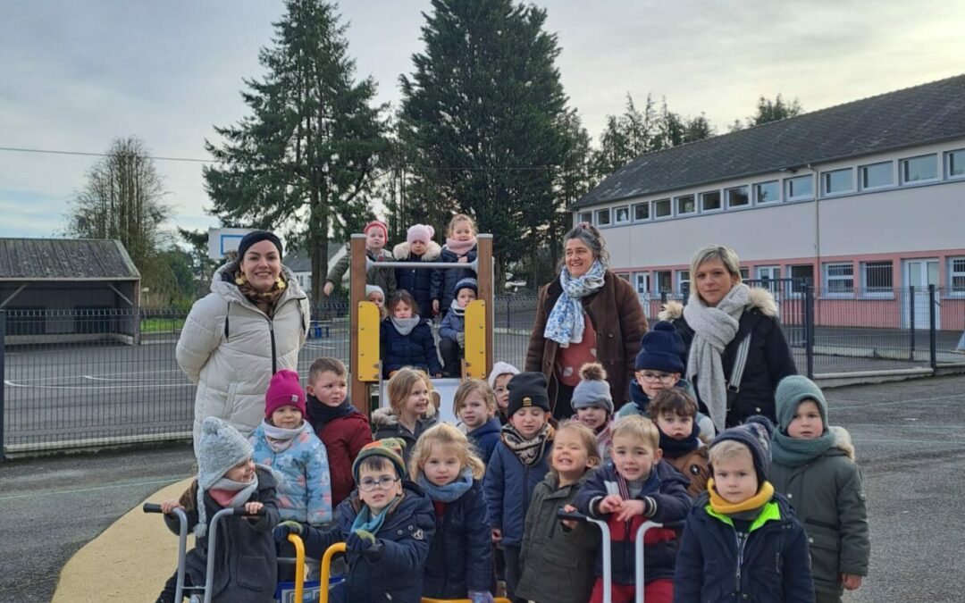 De nouveaux vélos pour les élèves de la maternelle